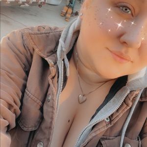 Meet your Posher, Ashlee